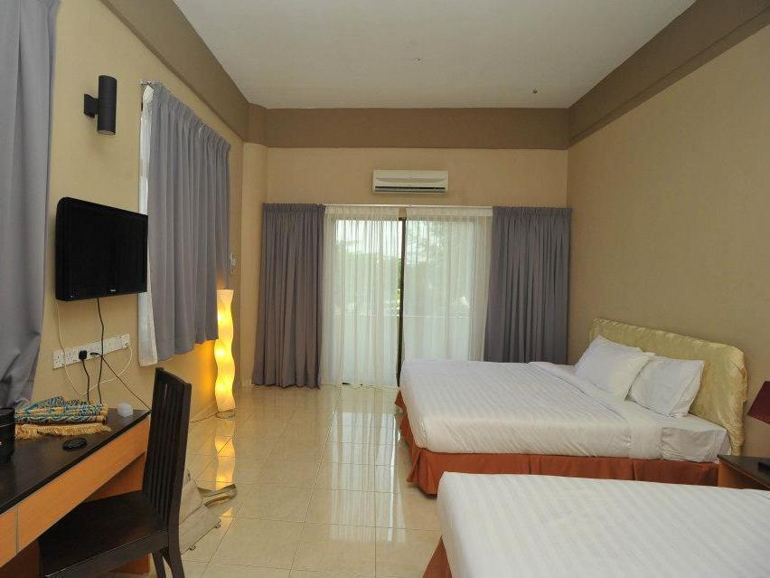 City Times Budget Stay Куантан Экстерьер фото